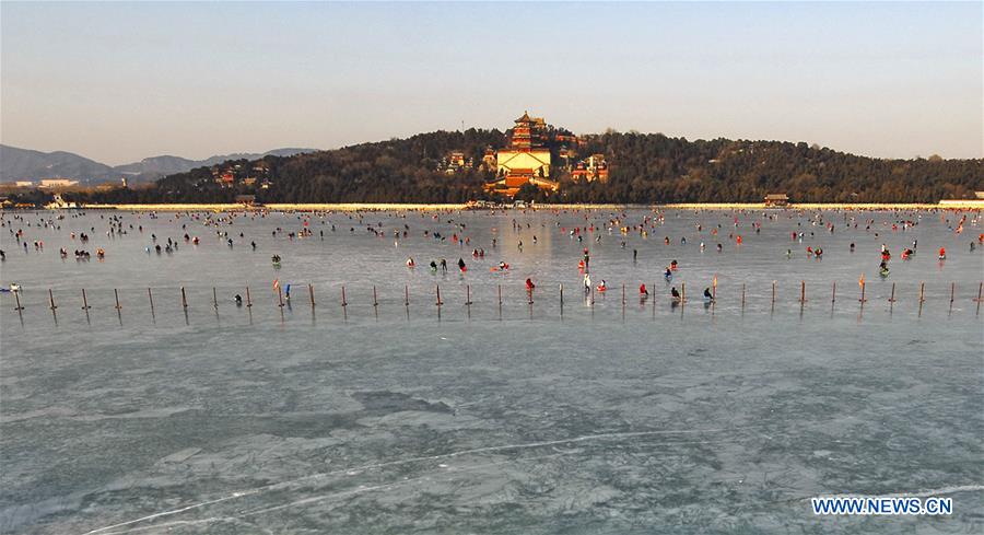 #CHINA-BEIJING-PARK-ICE RINK (CN) 