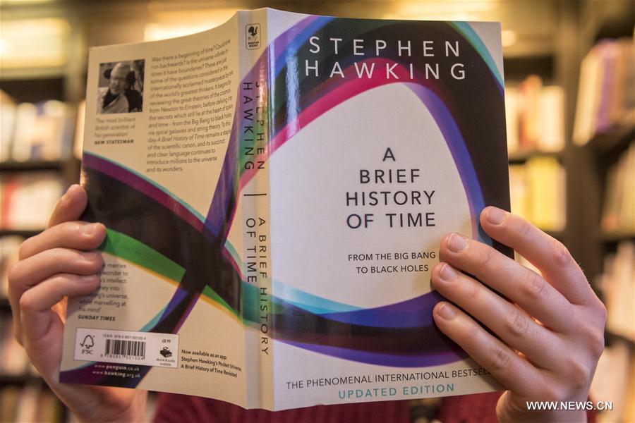 BRITAIN-LONDON-STEPHEN HAWKING-BOOKS