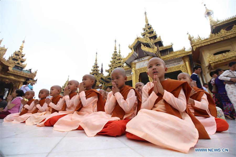 MYANMAR-YANGON-FIRST DAY OF NEW YEAR