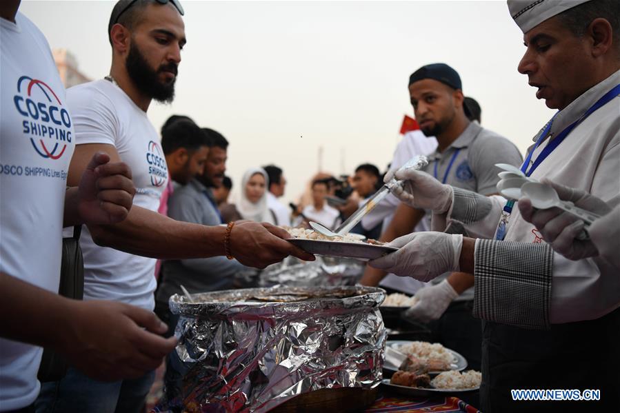 EGYPT-CAIRO-RAMADAN-IFTAR-CHARITY-CHINESE FIRMS