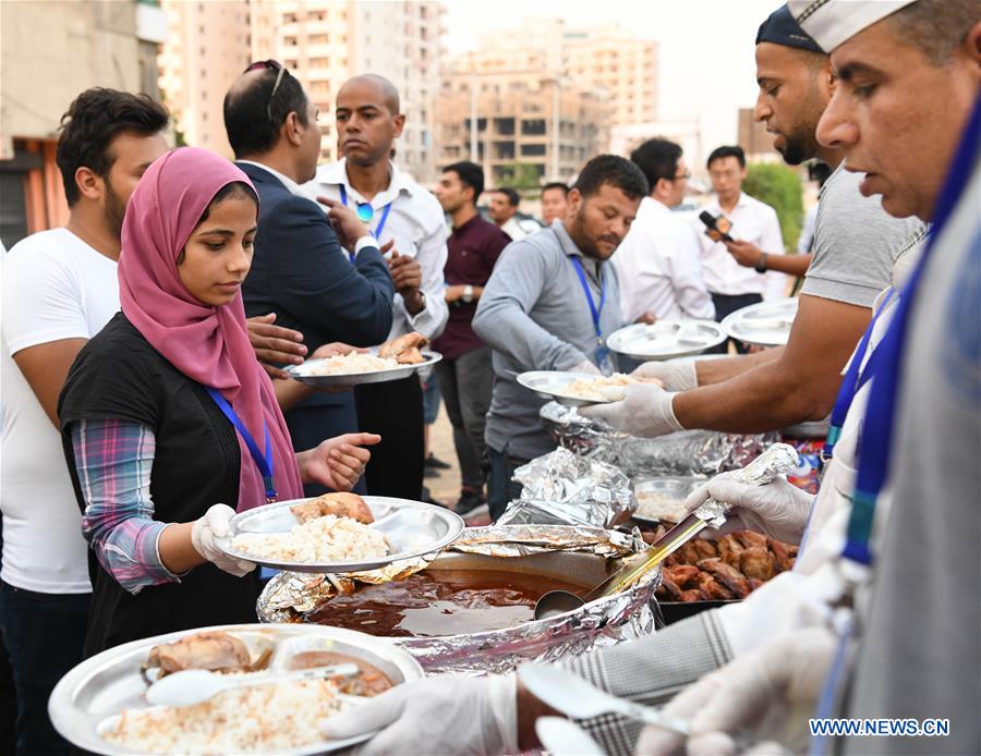 EGYPT-CAIRO-RAMADAN-IFTAR-CHARITY-CHINESE FIRMS