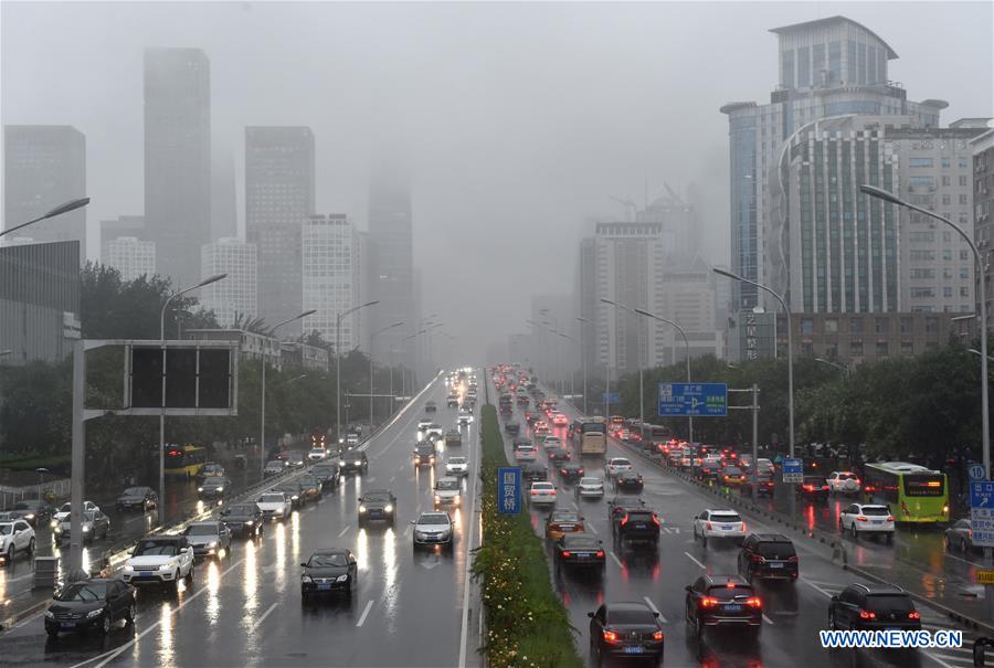 CHINA-BEIJING-HEAVY RAIN-YELLOW ALERT(CN)