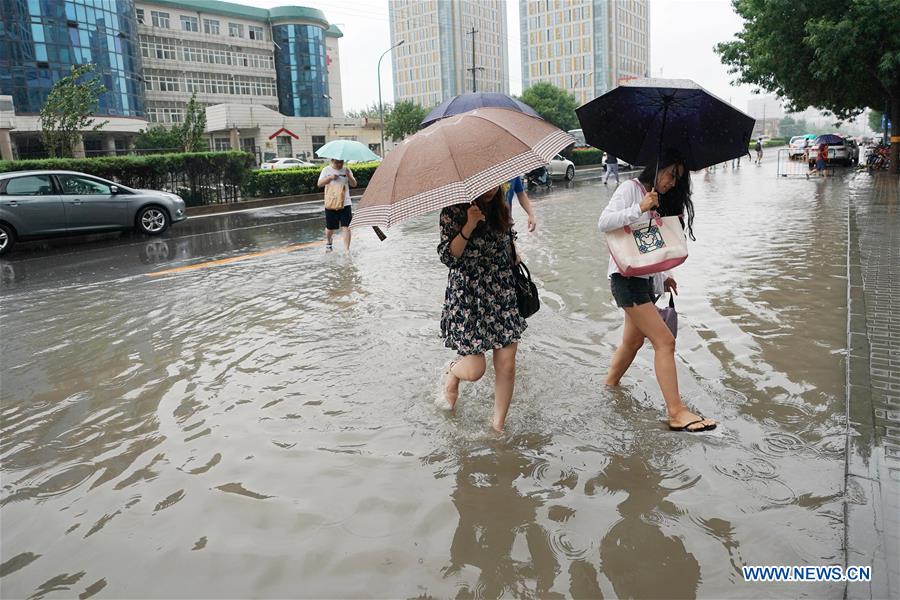 CHINA-BEIJING-HEAVY RAIN-YELLOW ALERT(CN)