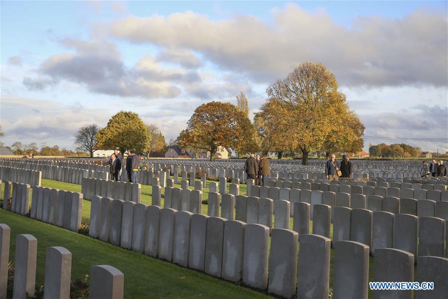 BELGIUM-POPERINGE-LIJSSENTHOEK MILITARY CEMETERY