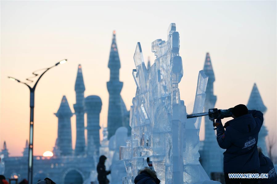 CHINA-HARBIN-ICE SCULPTURE-COMPETITION (CN)