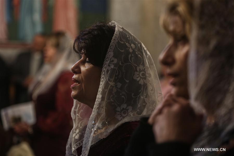 MIDEAST-GAZA-CHRISTMAS-MASS