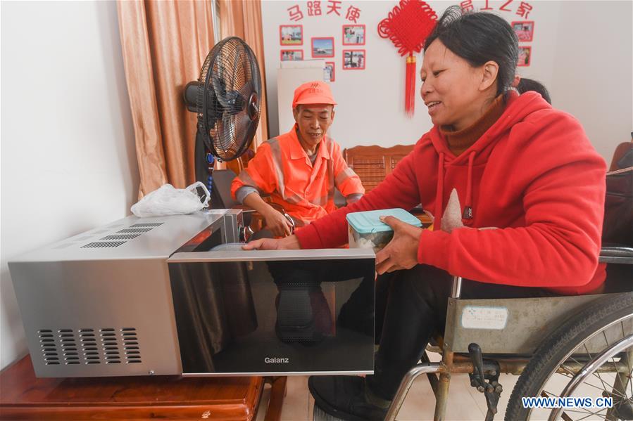 CHINA-FUJIAN-LONGYAN-HANDICAPPED WIFE