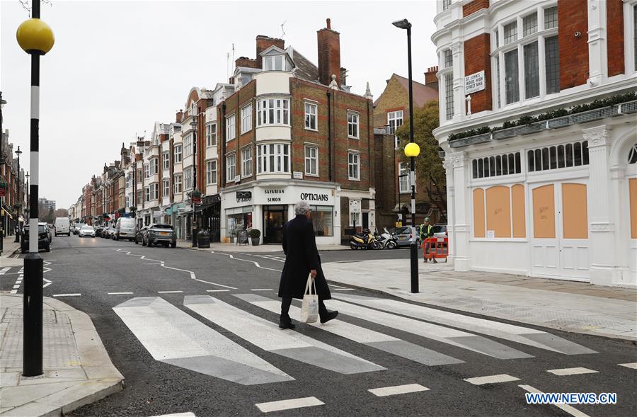 BRITAIN-LONDON-3D ZEBRA CROSSING