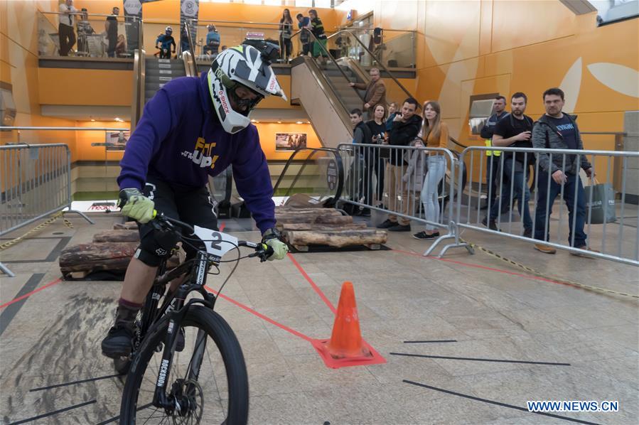 HUNGARY-BUDAPEST-DOWN MALL BICYCLE RACE 