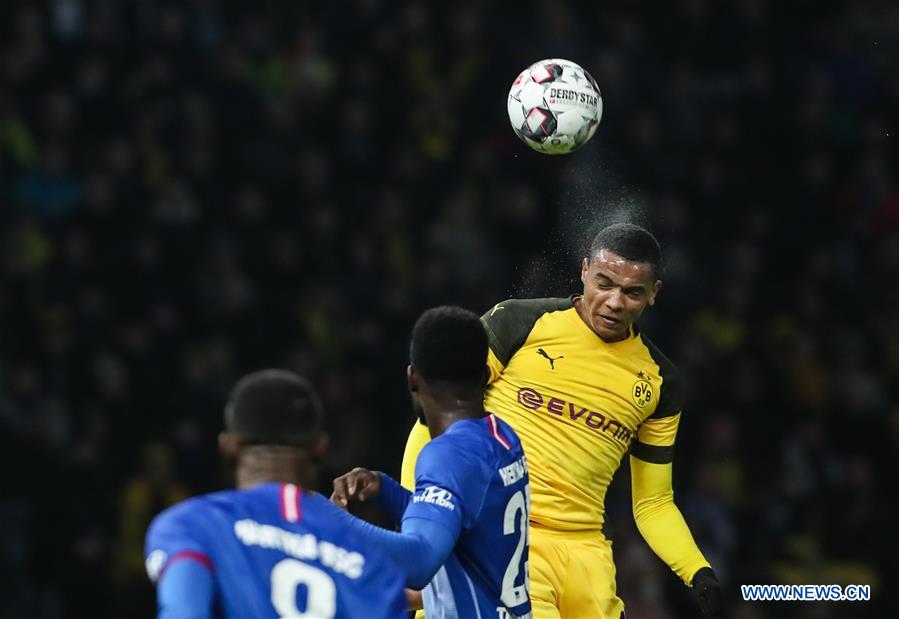 (SP)GERMANY-BERLIN-SOCCER-BUNDESLIGA-HERTHA VS DORTMUND