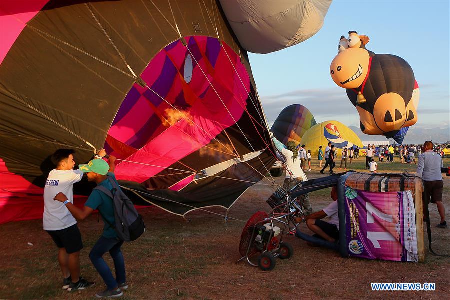 PHILIPPINES-PAMPANGA-HOT AIR BALLOON-FESTIVAL