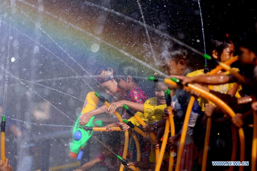 MYANMAR-YANGON-TRADITIONAL WATER FESTIVAL