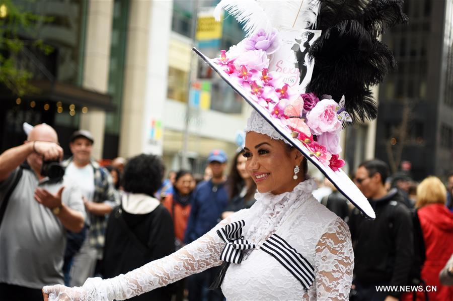 U.S.-NEW YORK-EASTER PARADE-BONNET FESTIVAL