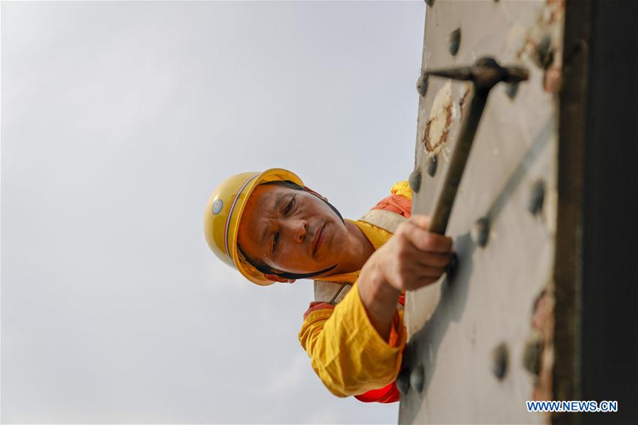 CHINA-CHONGQING-BAISHATUO YANGTZE RIVER RAILWAY BRIDGE (CN)