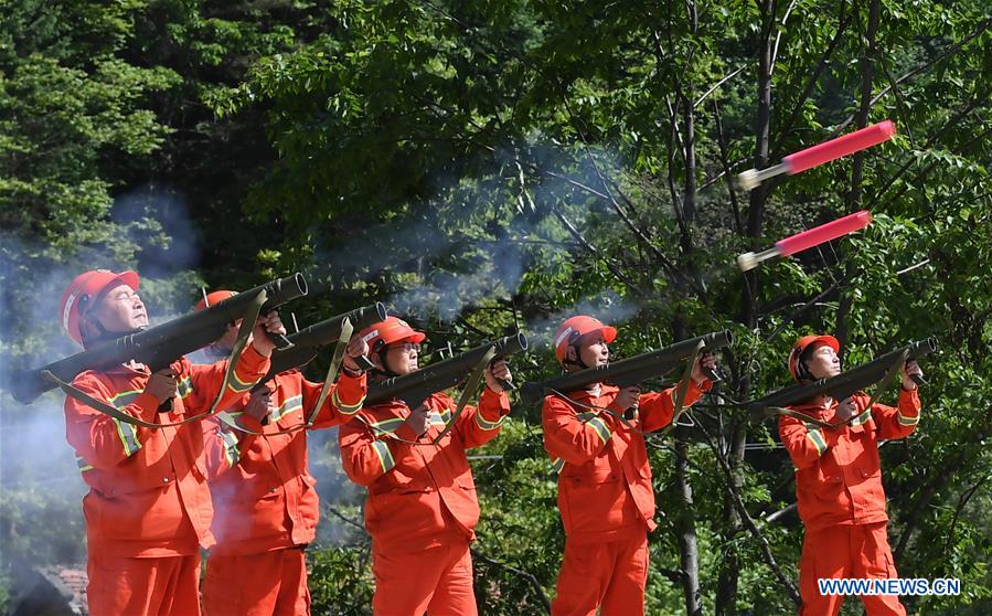 CHINA-SHAANXI-FIREFIGHTER-DRILL (CN)