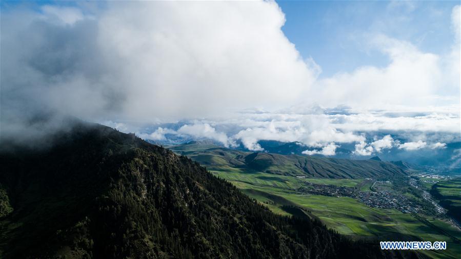 CHINA-QINGHAI-QILIAN MOUNTAINS-SCENERY (CN)