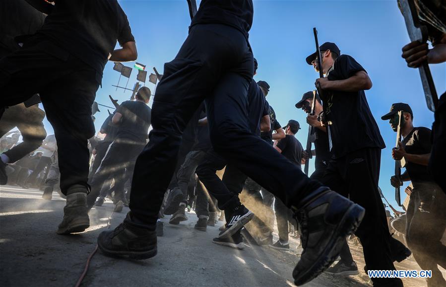 MIDEAST-GAZA-MILITARY-GRADUATION CEREMONY