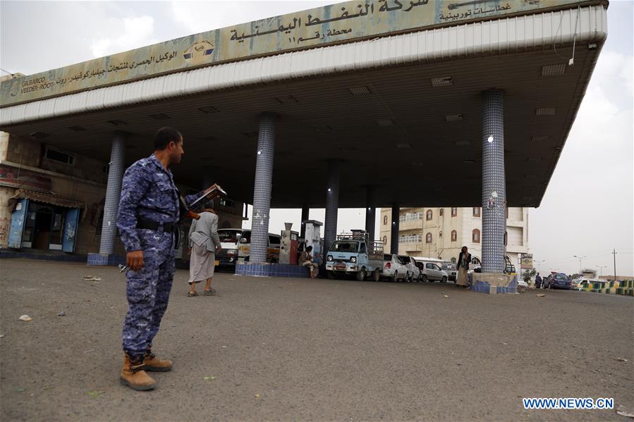 YEMEN-SANAA-FUEL-SHORTAGE