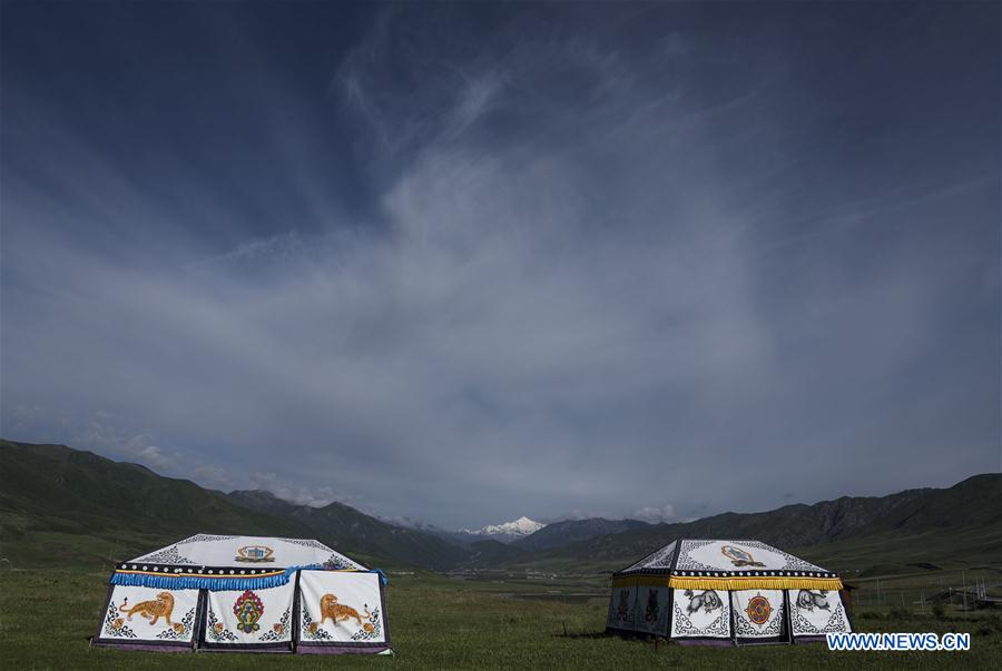 CHINA-QINGHAI-AMNE MACHIN PEAK-SCENERY (CN)