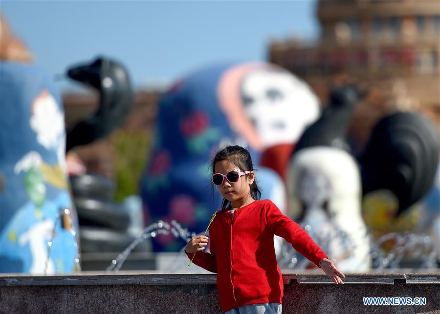 CHINA-INNER MONGOLIA-MANZHOULI-SQUARE-MATRYOSHKA DOLLS (CN)