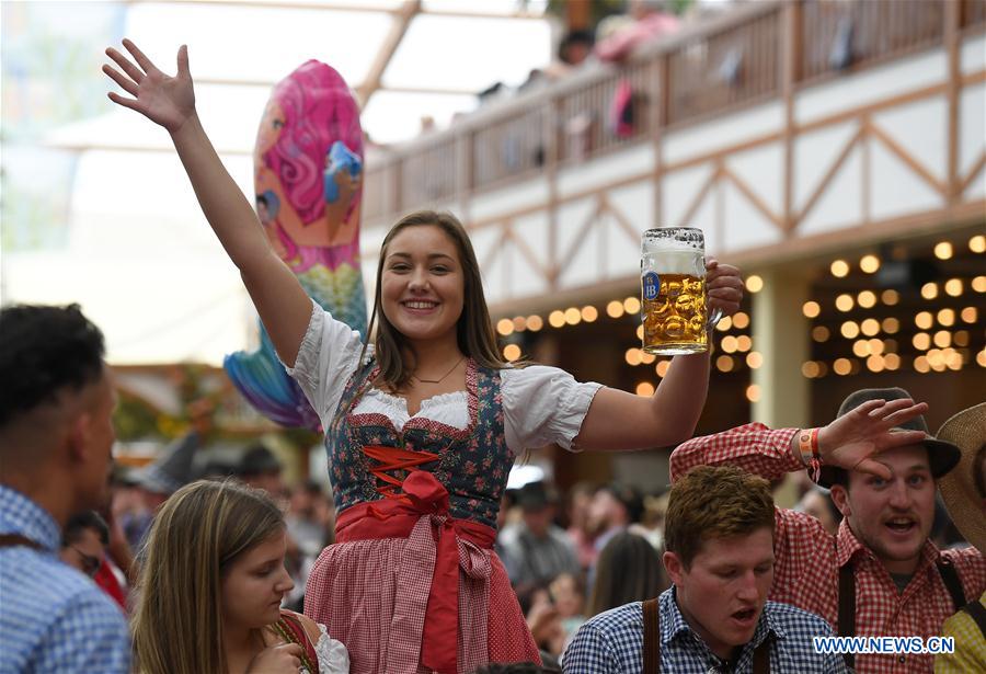 GERMANY-MUNICH-OKTOBERFEST-OPENING