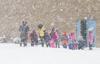 Snowfall warning issued in Toronto, Canada