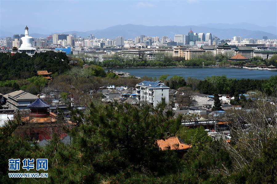 （在習(xí)近平新時代中國特色社會主義思想指引下——新時代新氣象新作為·新華全媒頭條·圖文互動）（9）最濃是這中國紅——北京市西城區(qū)弘揚紅墻意識深化改革發(fā)展紀實