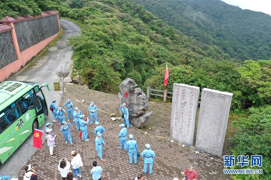 （壯麗70年·奮斗新時(shí)代——記者再走長征路·圖文互動）（3）沒有紅軍逾越不了的山河