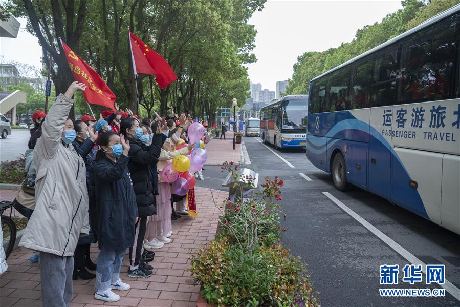 （新華全媒頭條·圖文互動(dòng)）（5）上下同心，守望相助——中國(guó)抗疫眾志成城的生動(dòng)實(shí)踐