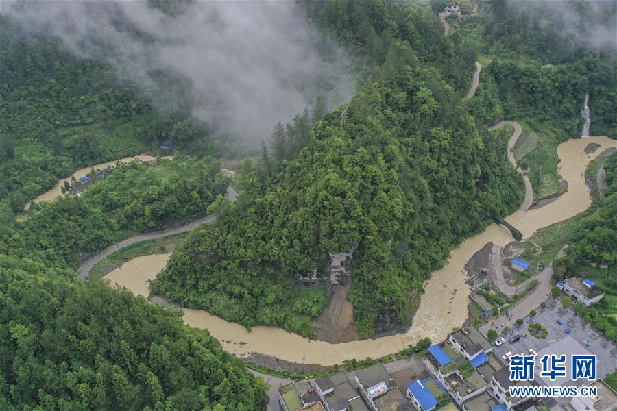 （社會(huì)）（2）重慶黔江遭遇新一輪強(qiáng)降雨天氣