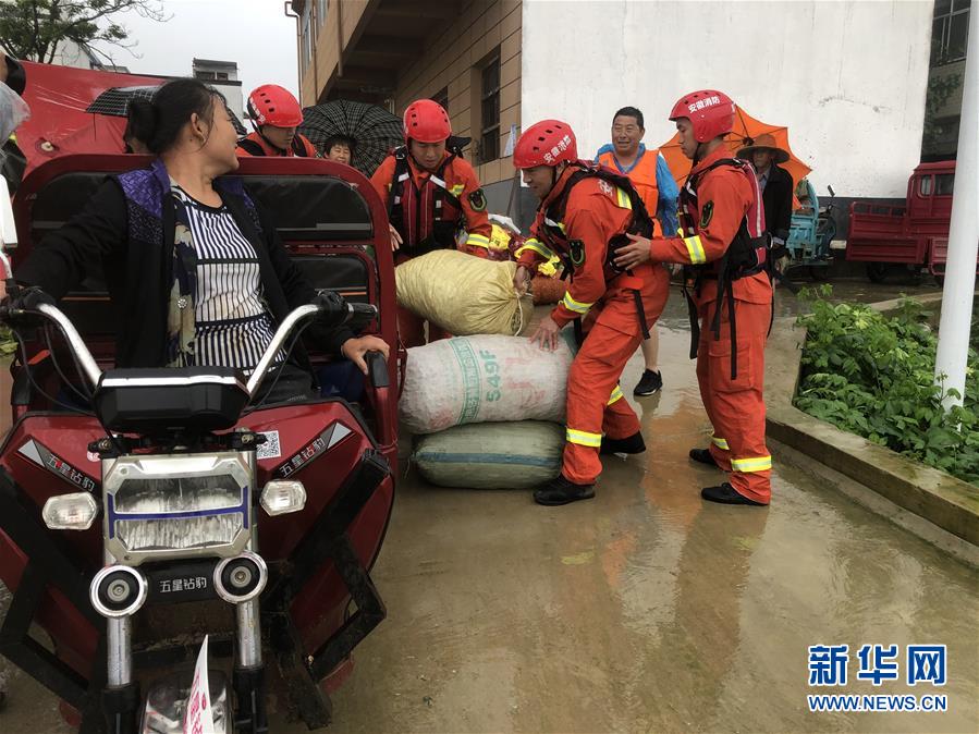 （防汛抗洪·圖文互動）（1）王家壩，你還好嗎？——二探“千里淮河第一閘”開閘后的水中莊臺