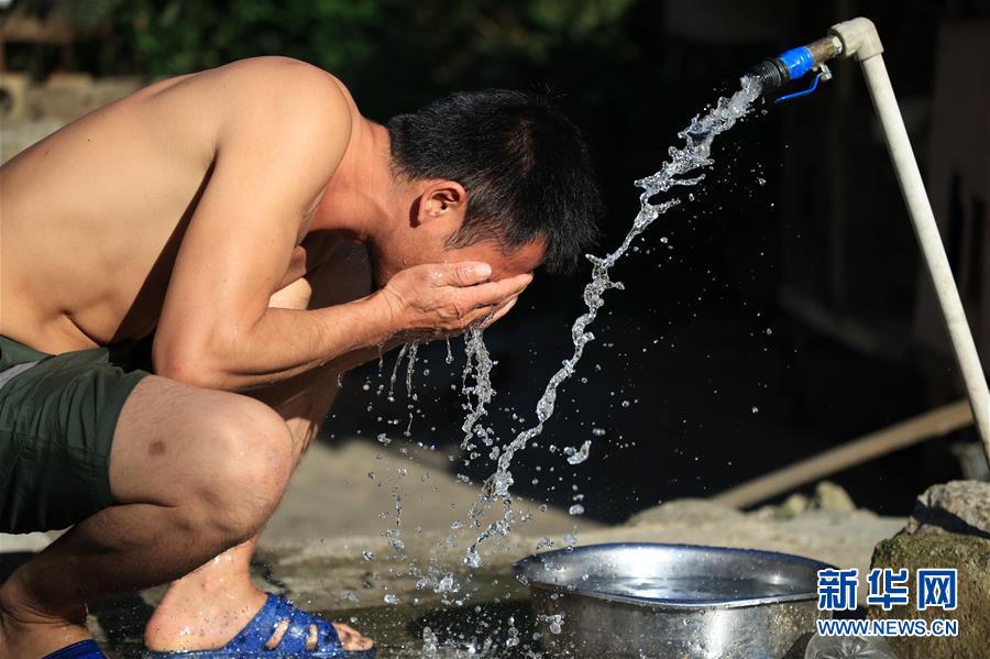 （走向我們的小康生活·決戰(zhàn)決勝脫貧攻堅·圖文互動）（3）麻山突圍記