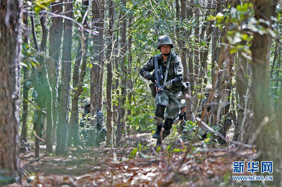 （在習(xí)近平強(qiáng)軍思想指引下·我們?cè)趹?zhàn)位報(bào)告·圖文互動(dòng)）（4）陸軍第71集團(tuán)軍某旅“王杰班”：做新時(shí)代王杰式好戰(zhàn)士