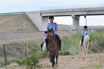 草原騎警隊(duì)：鐵路沿線守衛(wèi)者