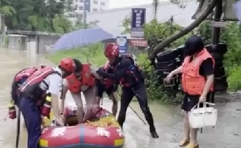 福建：臺風(fēng)“盧碧”來襲 多地迎強降雨