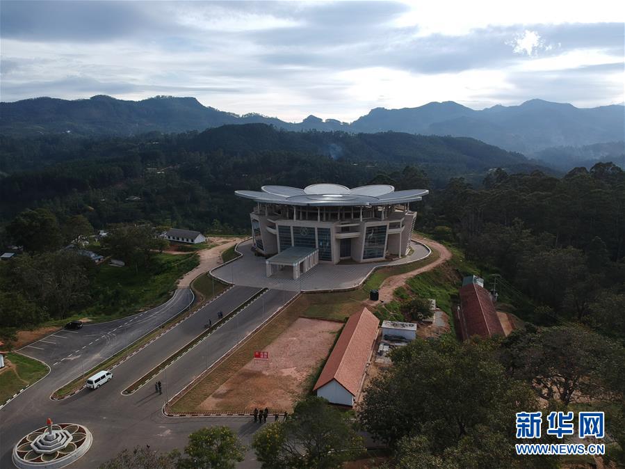 （國際）中國援建斯里蘭卡軍事學(xué)院綜合樓項(xiàng)目舉行交接儀式