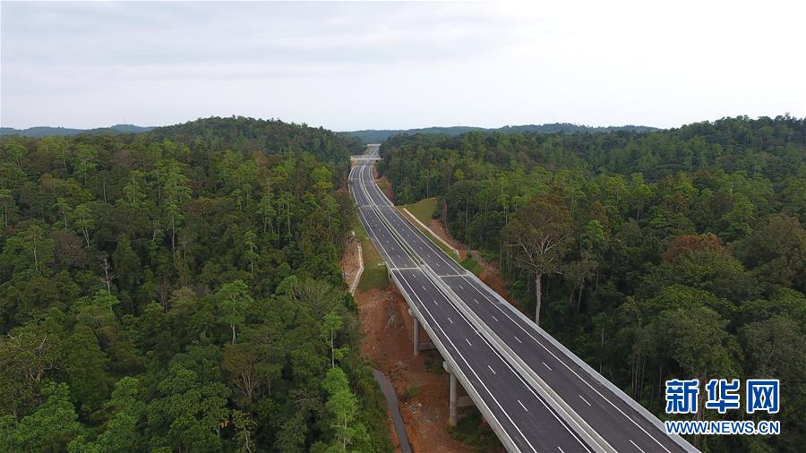 （國(guó)際·圖文互動(dòng)）（1）中企承建斯里蘭卡南部高速公路延長(zhǎng)線全線通車(chē)