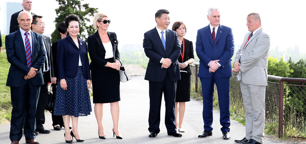 習近平和彭麗媛參觀貝爾格萊德卡萊梅格丹公園